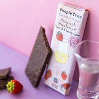 People Tree（ピープルツリー） チョコレート 有機ビターウィズストロベリー＆マール・ド・シャンパーニュ／50g