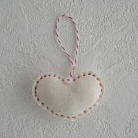 プレマ×プリスティンコラボ パジャマの残布でつくるオーガニックコットンのオーナメント ハート