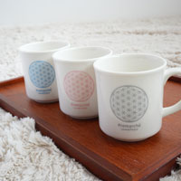 森修焼（しんしゅうやき） プレマルシェ フラワーオブライフ マグカップ ロゴカラー：グレー