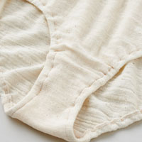 和紡布 手紡ぎのゆったりショーツ 生成／M